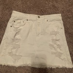 White American Eagle High Waisted Skirt